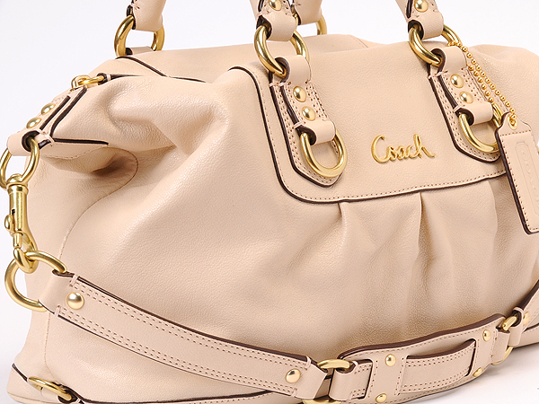 オフホワイト レザーバッグ COACH 15445B4BN