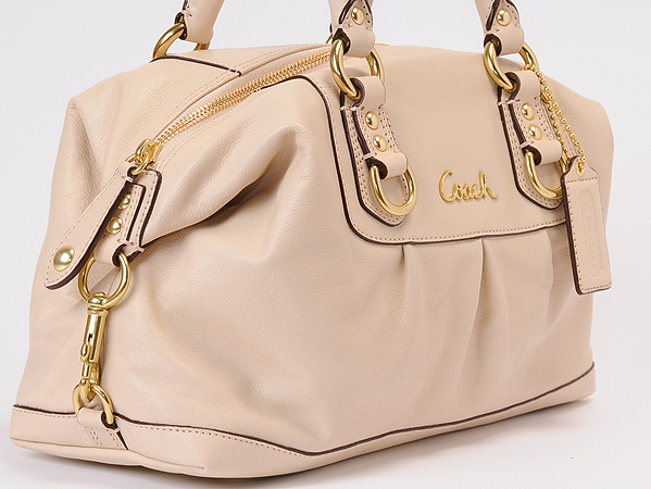 オフホワイト レザーバッグ COACH 15445B4BN