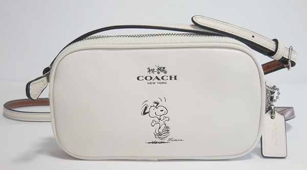 コーチとスヌーピーがコラボレーションしたポーチやバッグが可愛い コーチ アウトレット通販ブランドスクエア Coachバッグ財布の本物が激安